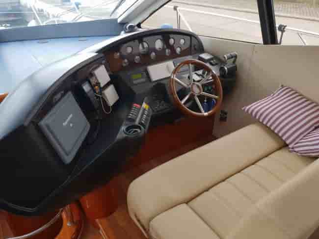 SUNSEEKER PREDATOR 52 - View 18