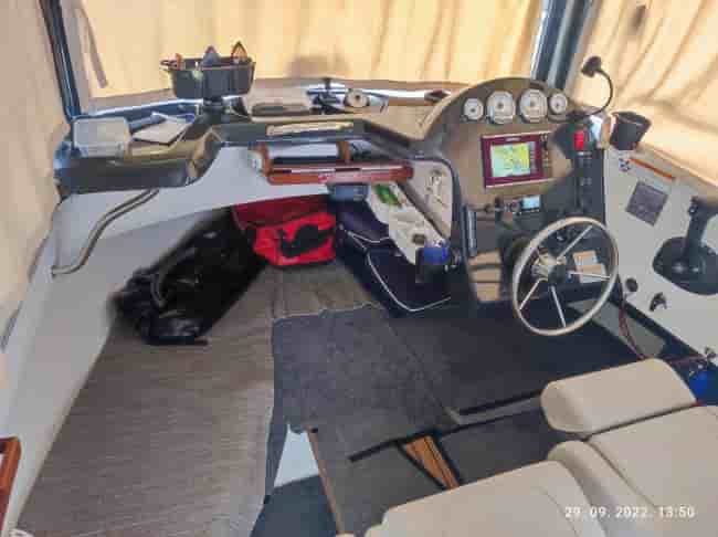 QUICKSILVER 605 PILOTHOUSE - View 16