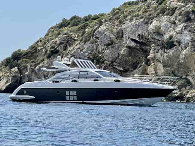 AZIMUT 68 S - View 1