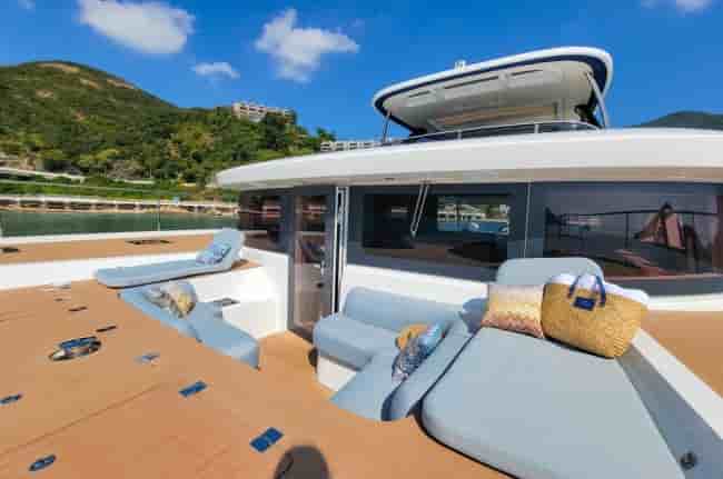 LAGOON SIXTY 7 - View 13