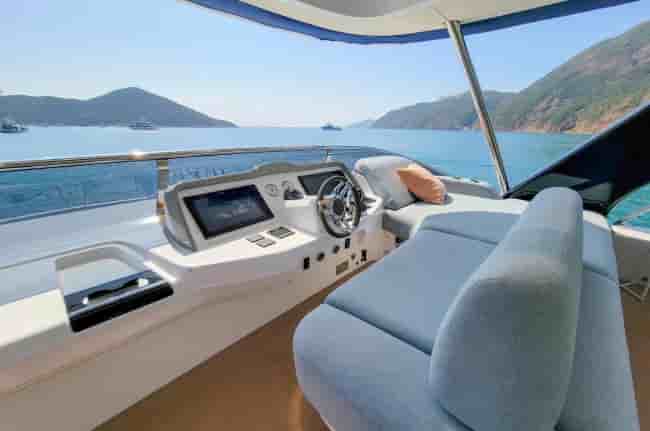 LAGOON SIXTY 7 - View 15