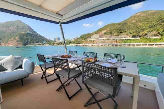 LAGOON SIXTY 7 - View 17