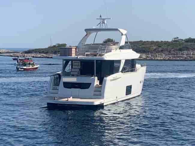 ABSOLUTE NAVETTA 58 - View 2