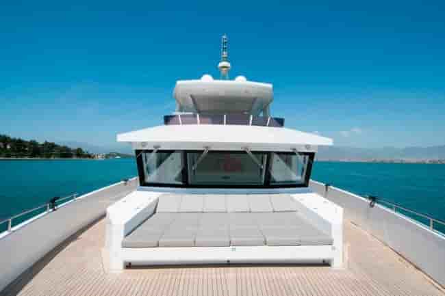 EXPLORER 90 - View 17