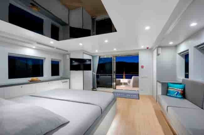 EXPLORER 90 - View 24