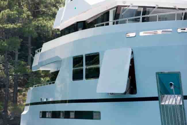 EXPLORER 90 - View 30