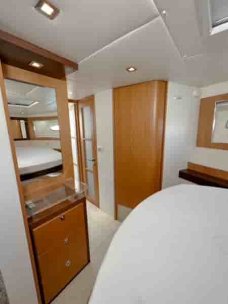 ABSOLUTE 52 STY - View 3