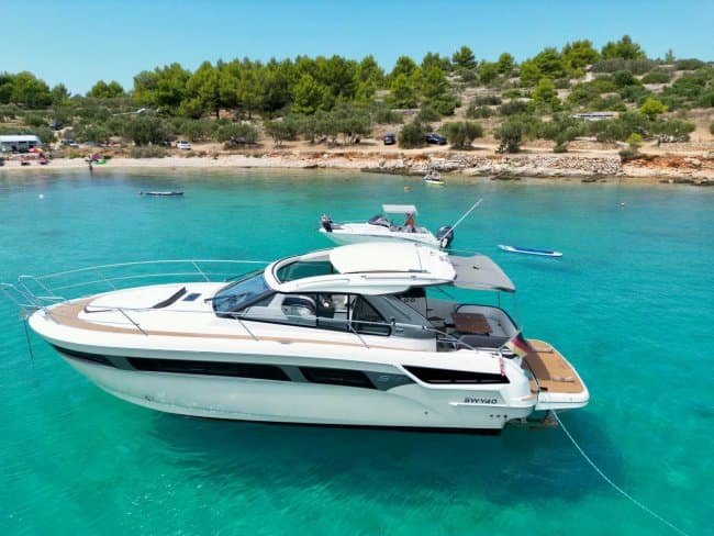 BAVARIA S 40 HT in Croatia - 43 ft 2017