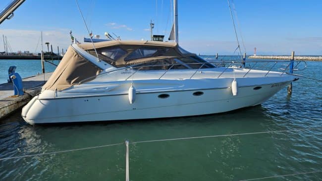 CRANCHI 39 ENDURANCE in Italy - 39 ft 1999