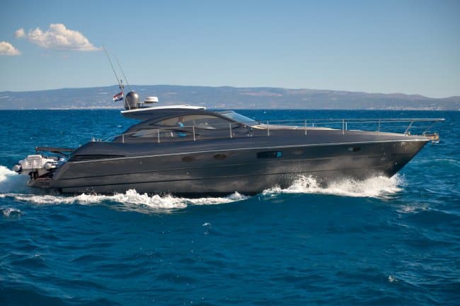 PERSHING 50 in Kroatien, Croatia - 15,2 m 2004