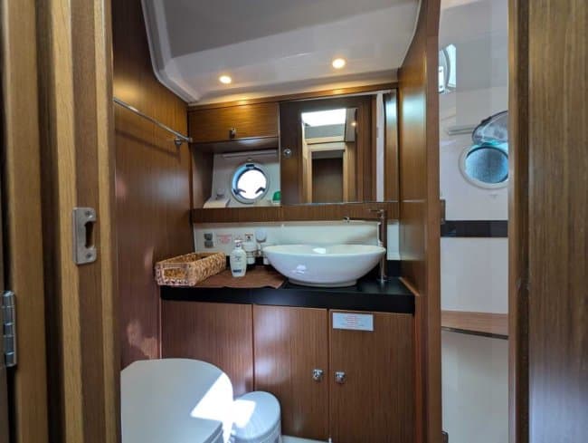 BAVARIA 420 VIRTESS in Kroatien, Croatia - 13,2 m 2023