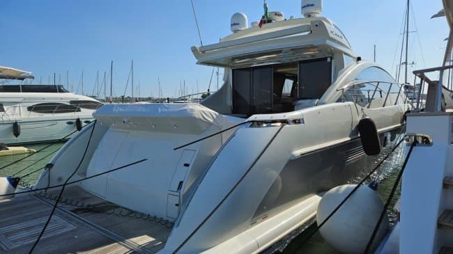 AZIMUT 62S in Italien, Italy - 19,1 m 2012