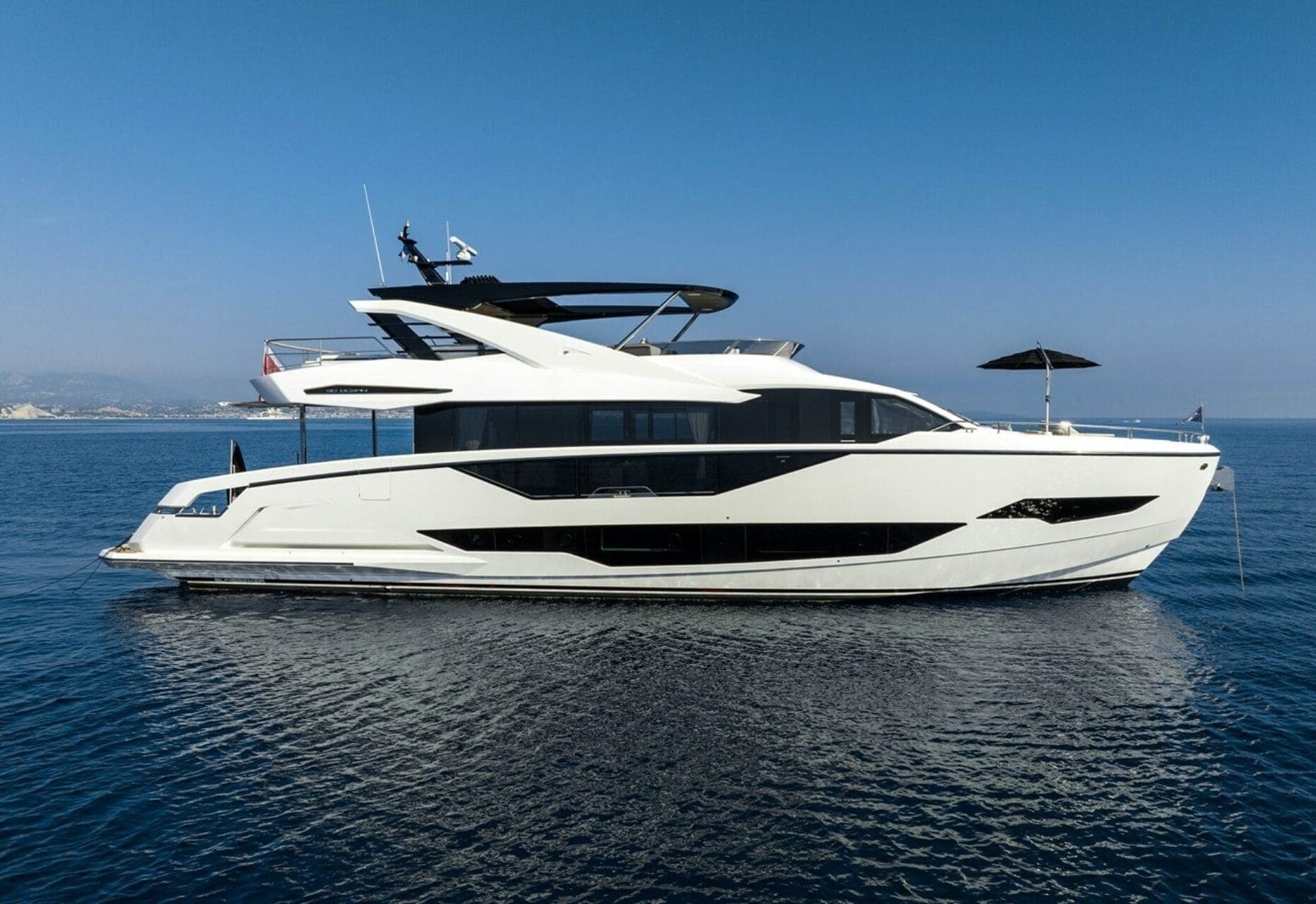 Sunseeker Sunseeker Ocean 90 in Cannes, France, FR - 89 ft 2022