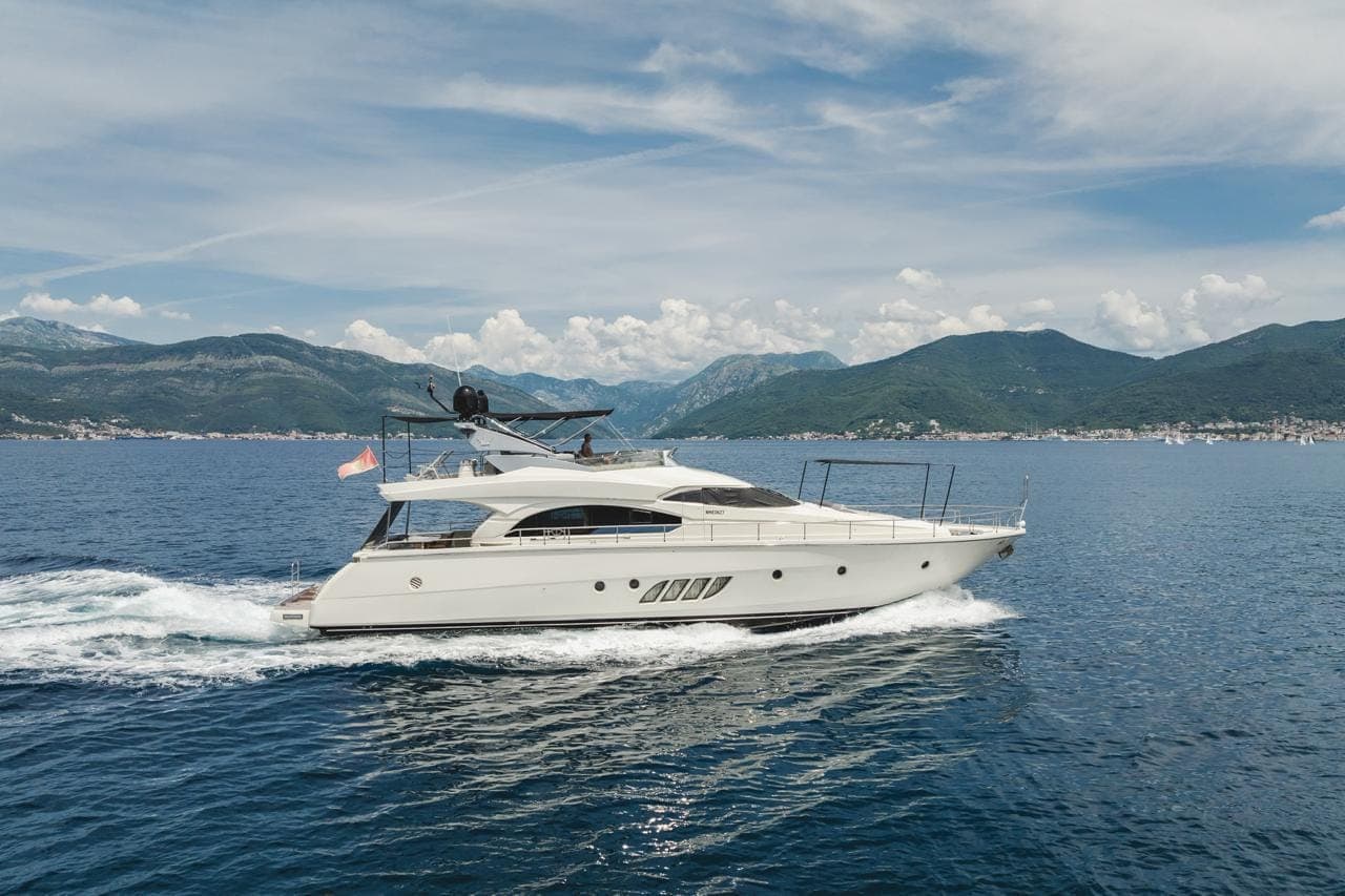 Dominator Dominator 680 S (2010) in Mutter, Croatia, Croatia - 70 ft 2010