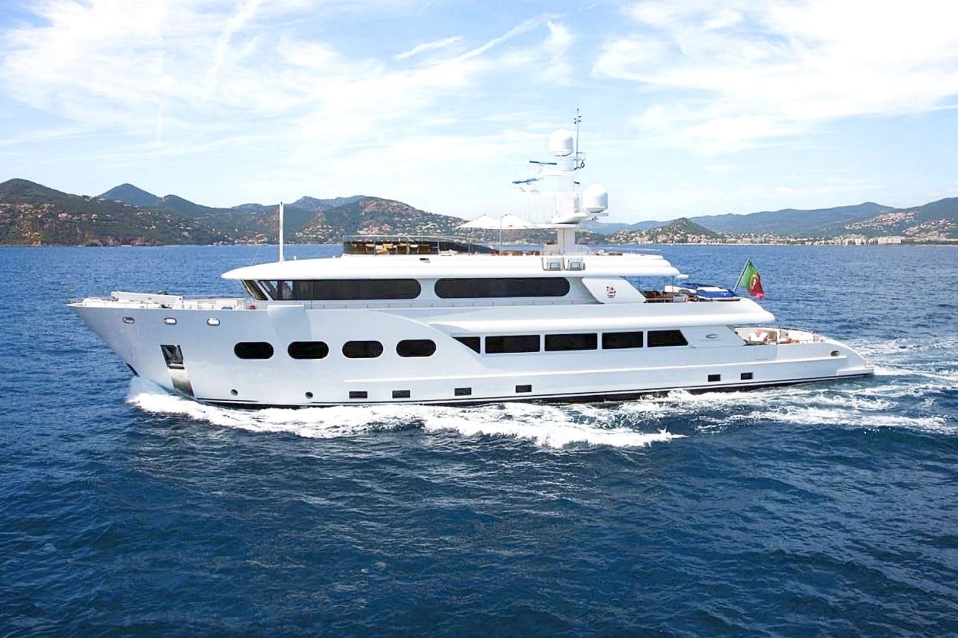 Eurocraft Explorer 44 in Savona, Italy - 143 ft 2011
