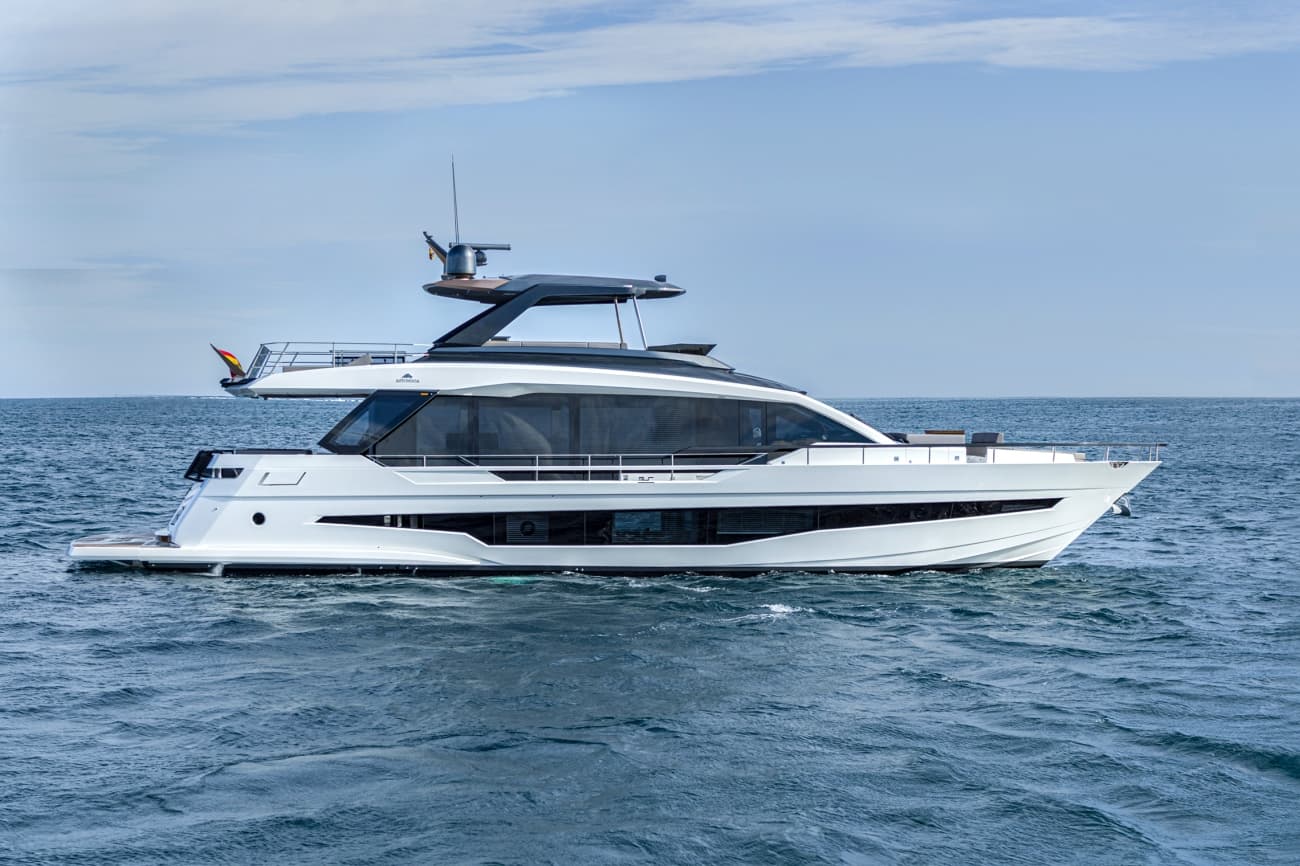 Astondoa AS8 in Lignano Sabbiadoro, Italy - 82 ft 2024