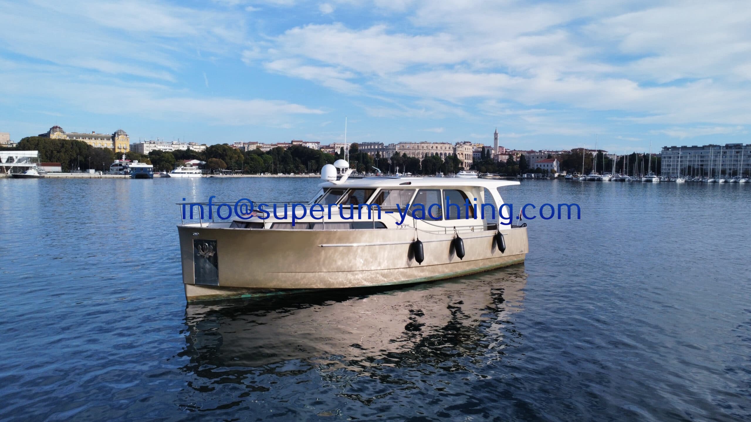 Greenline 33 in Croatia - 10,0 m 2011