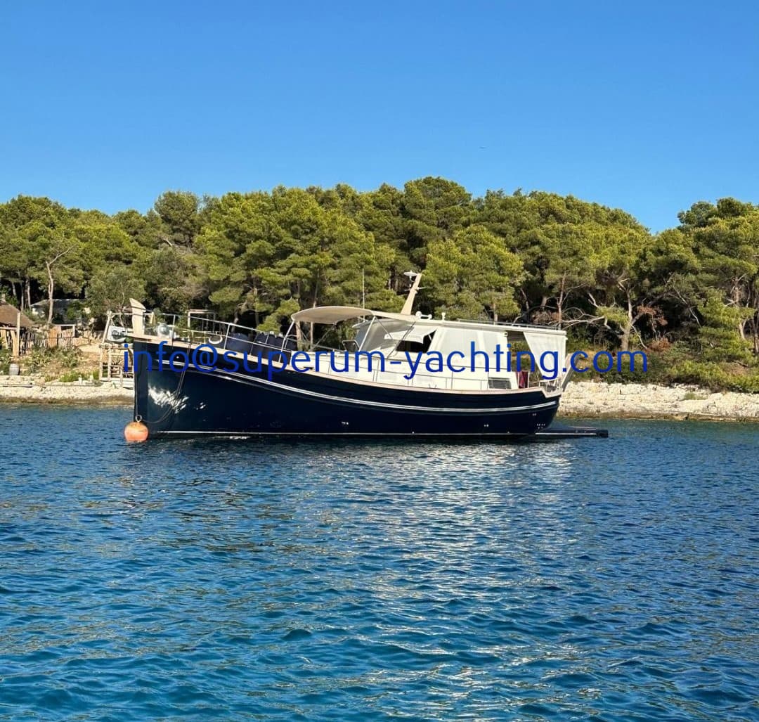 Menorquin 160 HT in Croatia - 16,0 m 2007