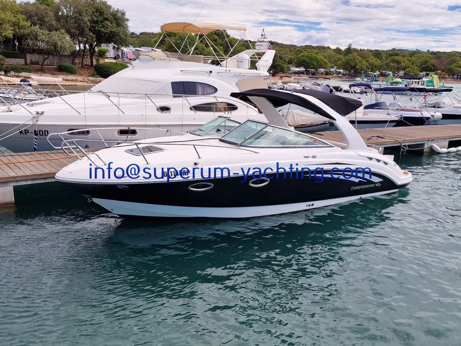 Chaparral 275 SSi in Croatia - 8,8 m 2007