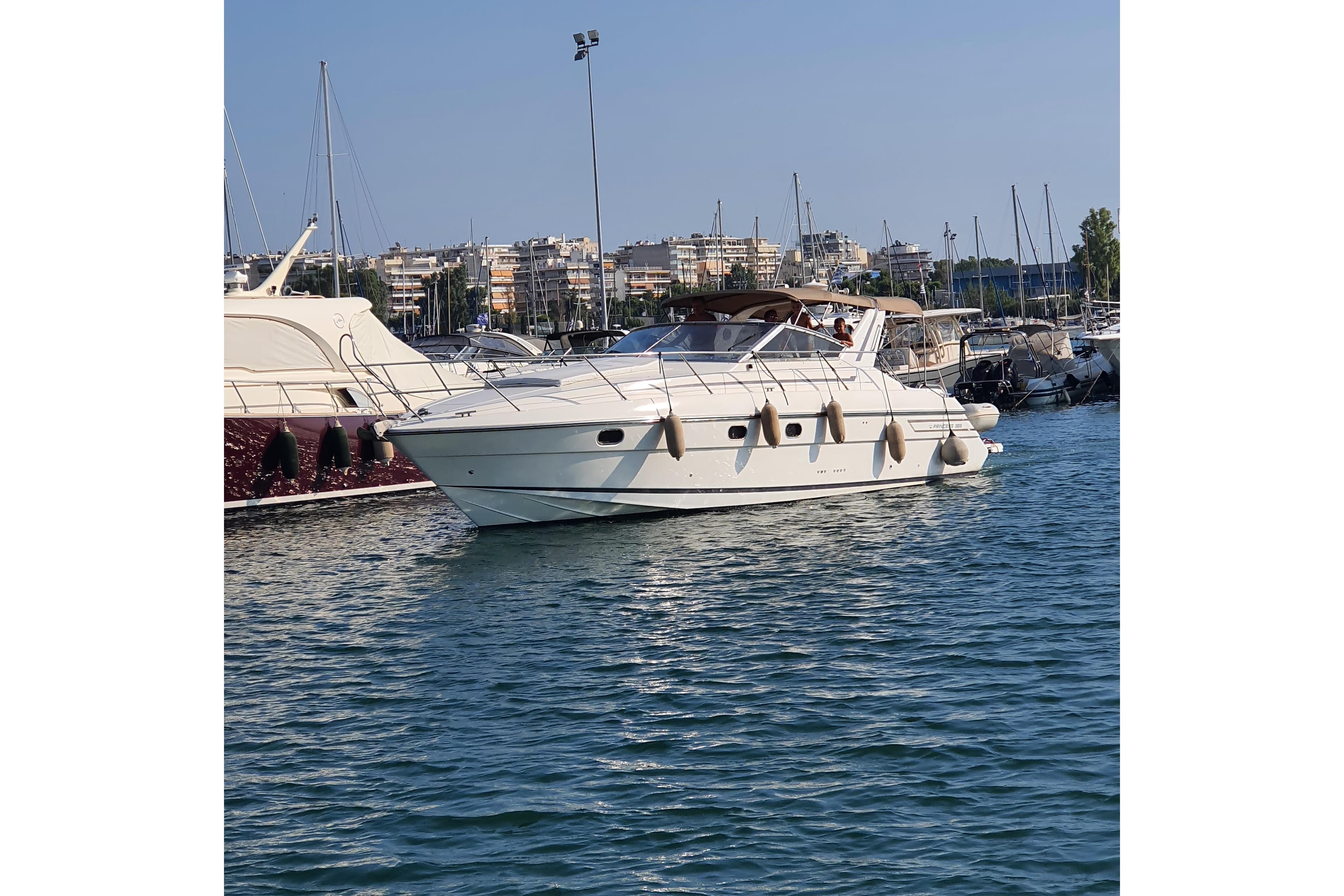 1993 Princess 366 Riviera in Glyfada - 37 ft 1993