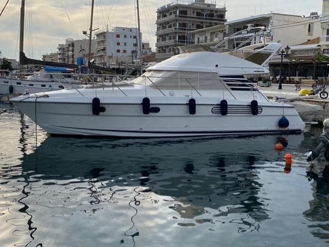 1997 Fairline Phantom 37 in Athens - 37 ft 1997