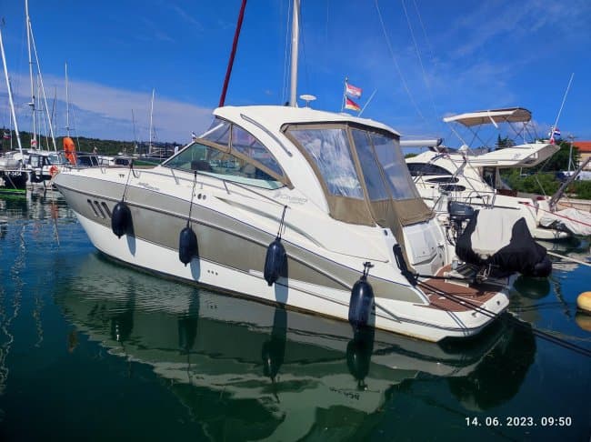 CRUISERS YACHTS 360 in Croatia - 38 ft 2008