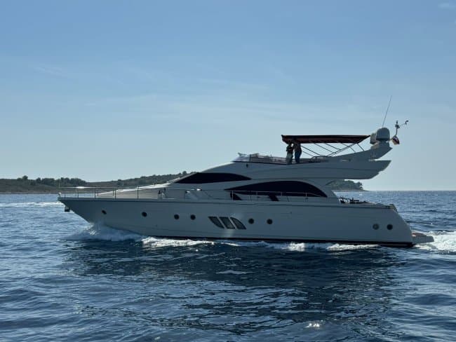 DOMINATOR 62 in Croatia - 65 ft 2007