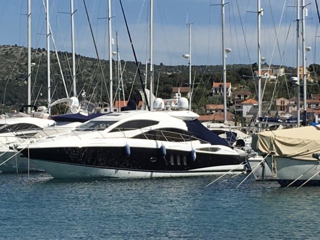 SUNSEEKER PREDATOR 52 in Croatia - 58 ft 2011