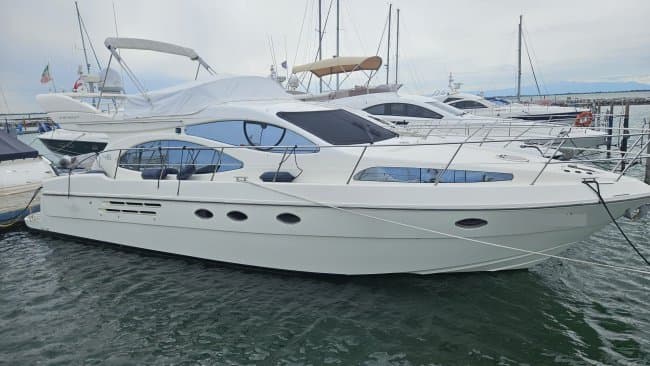 AZIMUT 46 FLY in Italy - 48 ft 2005