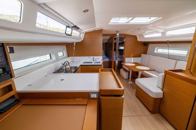 JEANNEAU SUN ODYSSEY 440 in Kroatien - 13,0 m 2023