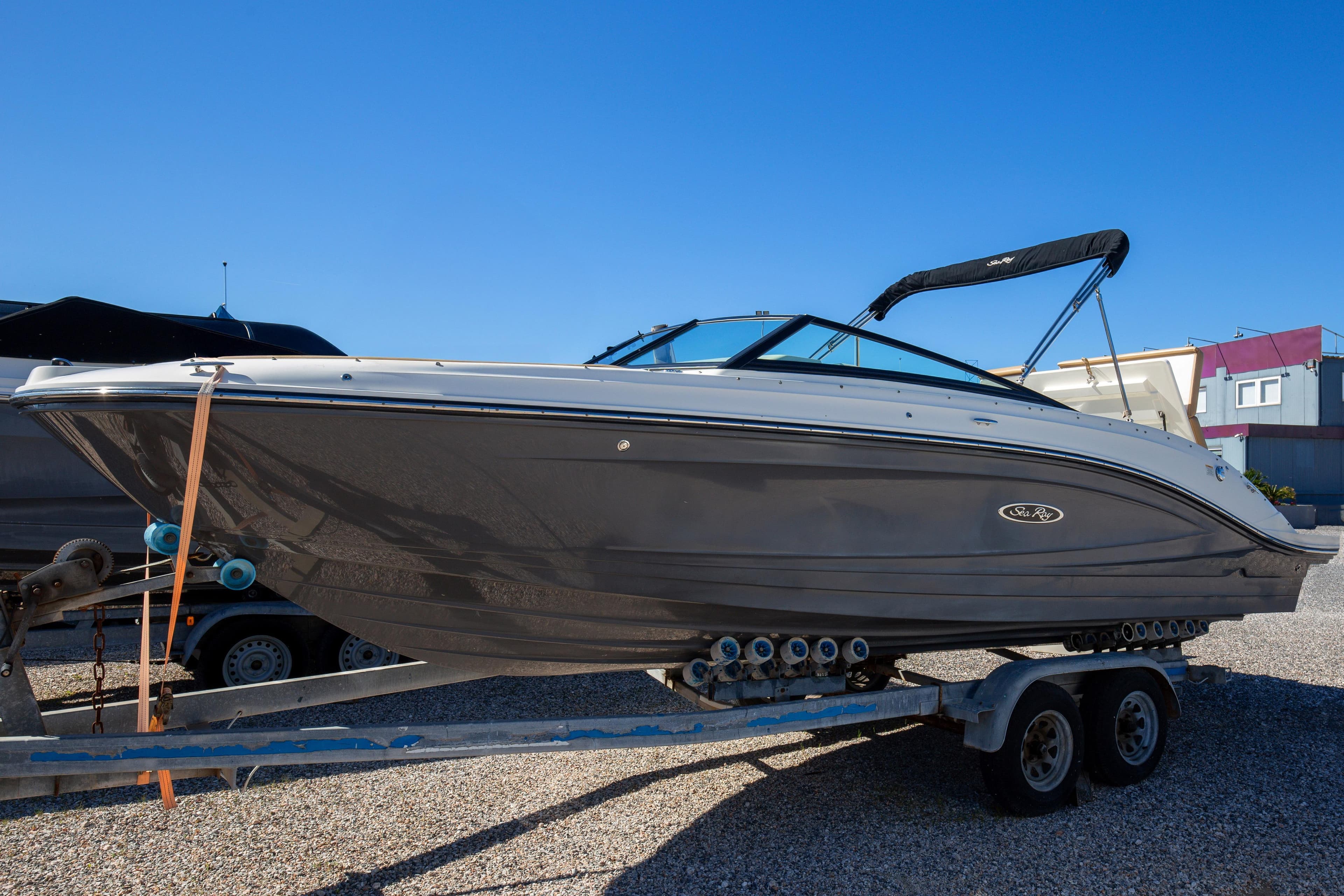 2021 Sea Ray SPX 230 in Lavreotiki - 7,1 m 2021