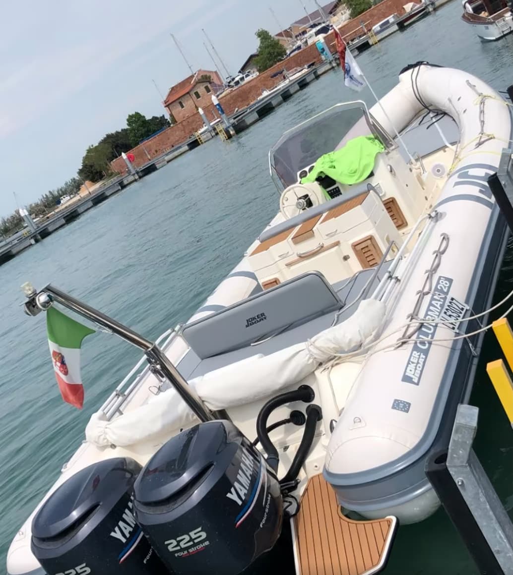 Joker Boat Clubman 28 in Veneto, IT - 8,8 m 2005