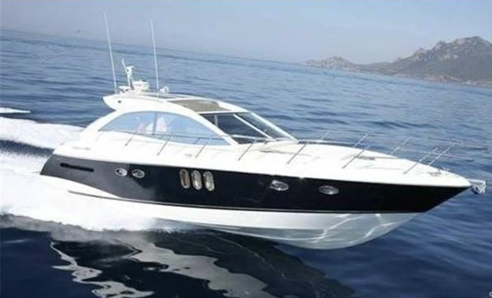 Absolute 47 HT in Adria, IT - 14,7 m 2009