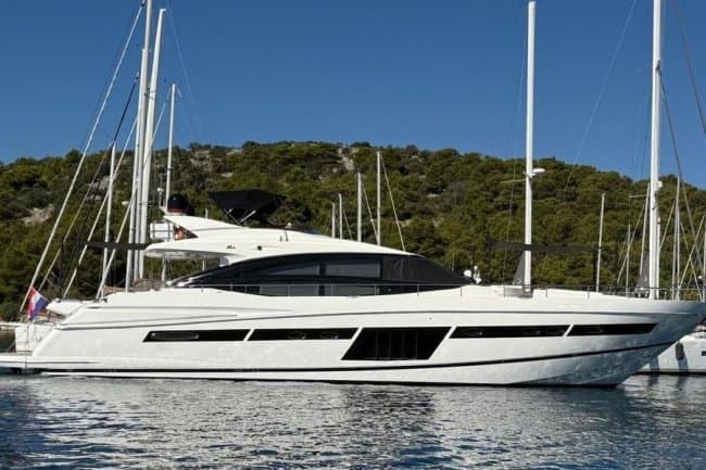 PRINCESS V85 in Croatia - 85 ft 2008